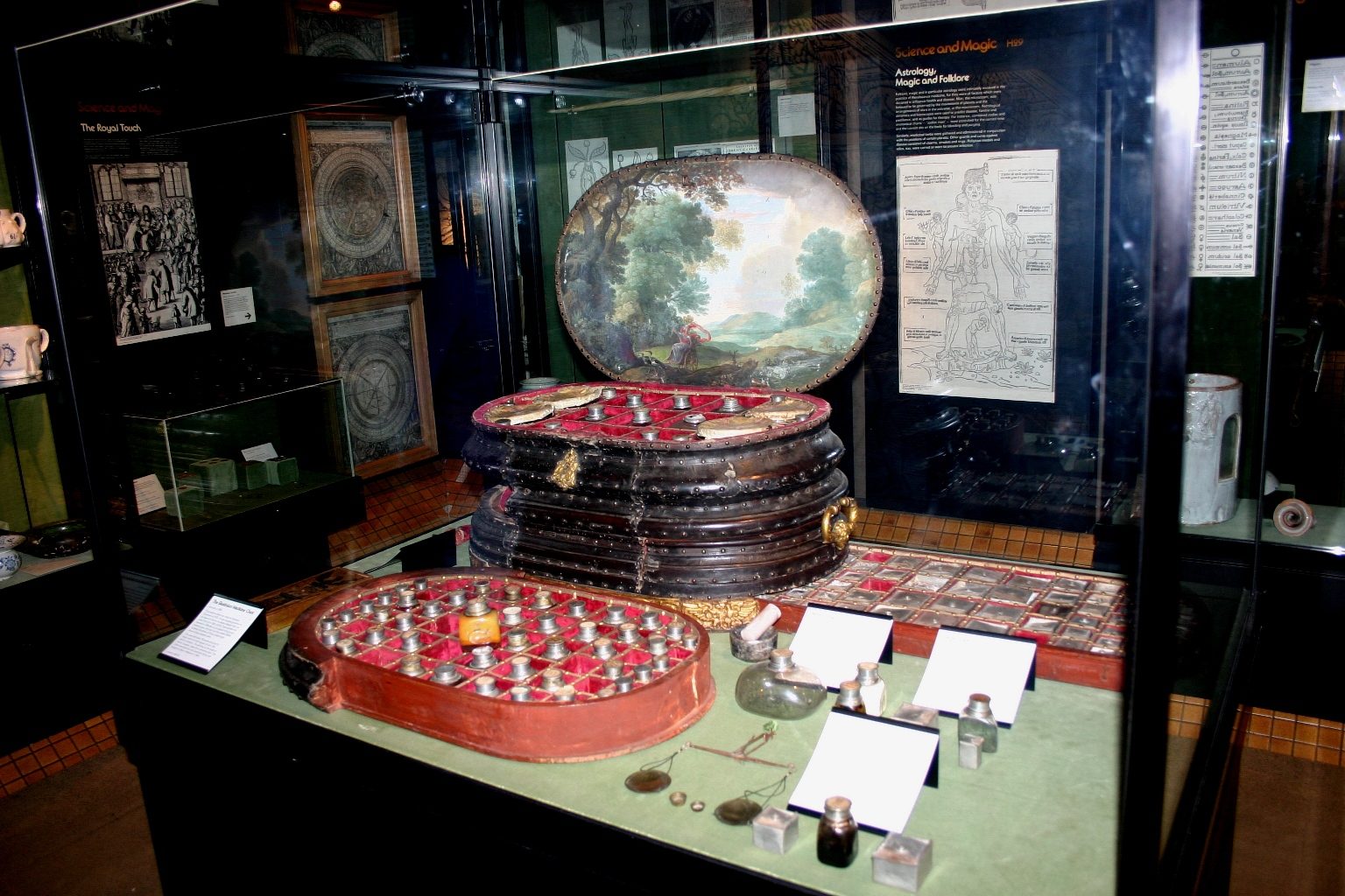 The%20Giustiniani%20Medicine%20Chest%2C%20Science%20Museum%2C%20London%20-%2001.JPG